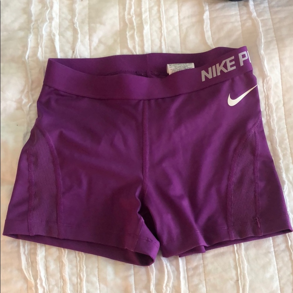 Nike Pro Shorts 💜
